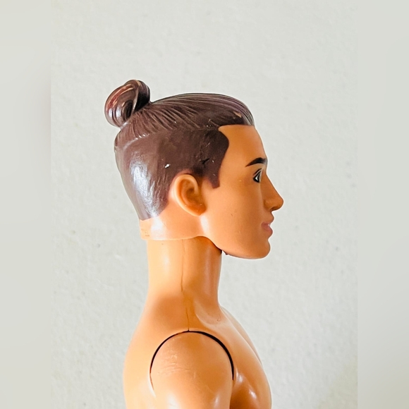 Ken doll fashion doll barbie Mattel doll - Picture 4 of 10